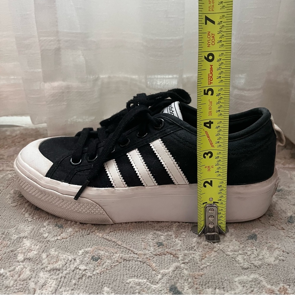 Adidas W 7.5 Black and White Platform Lace-Up Sneakers - Picture 10 of 13